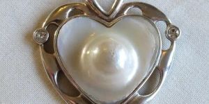 White Pearl Silver Pendant