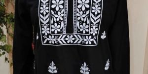 Embroidered Ladies Kurta