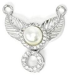 Leaf Motif Pearl Stone Pendant