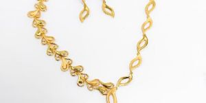 gold paper casting pro max necklace set