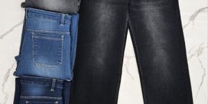 Ladies Knitting Jeans Straight Fit Whisker Design