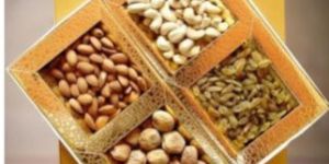 sweet dry fruits boxes