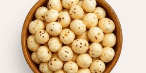 Raw Makhana