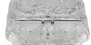 Peacock Enamel Box Small White