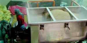 Ribbon Blender Machine