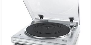Denon DP-29F Analog Turntable
