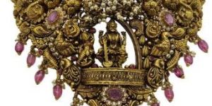 Elegant 22K Gold Temple Choker Necklace with Matching Jhumka Earrings