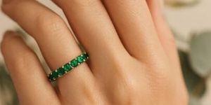Timeless Emerald Eternity Ring
