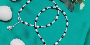 Dual-tone Black & White Beaded Anklet