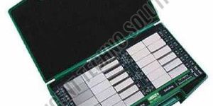 Insize Surface Roughness Specimen Set