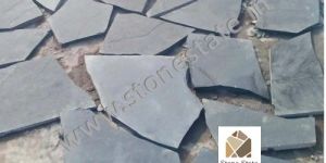 Lime Black Flagstone