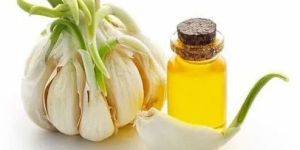 Natural Garlic Oil