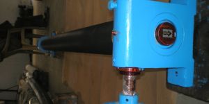 Jointed Axle Rubber Bow Roller