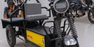 Battery Operated E Loader EXL100