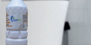 1 Litre White Liquid Floor Cleaner