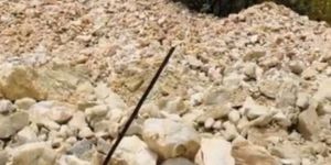 M Grade Quartz Lumps