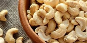 Fresh Crunchy Cashew Kernels