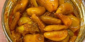 Garlic Pickle