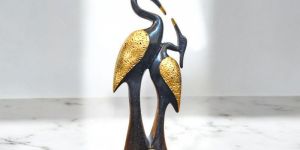 Black Swan Pair Showpiece