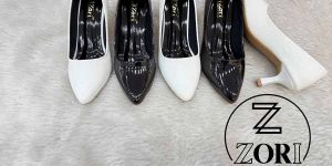 Plain Leather Traditional Jutti