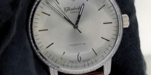 Shining Moissanite Diamond Studded Watch