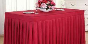 Red Table Frill