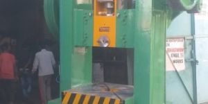 Pillar Type Power Press