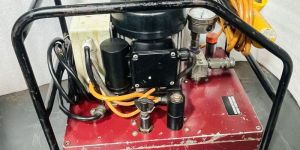 HDF 2000 Electric Driven Hydraulic Test Pump 230V 0.75KW