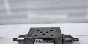 Parker FM-3-DD-S-V-51 Hydraulic Valve