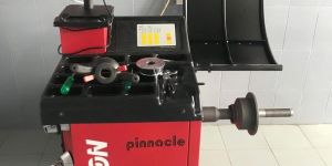 Wheel Balancing Machine