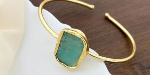Single Rough Stone Bangle