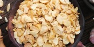 Dehydrated Garlic Flakes