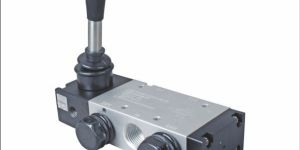 5/2 Hand Lever Valve Spring Return / Detent