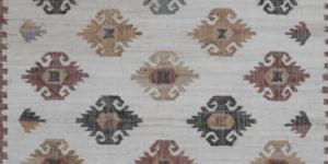 Traditional Kilim Style Handmade Jute Carpet