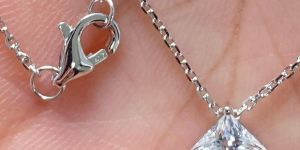 Ladies Silver Diamond Pendant