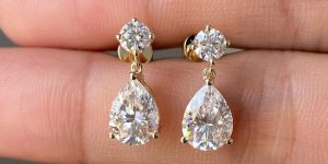 Ladies Stylish Diamond Drop Earrings