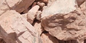 Potash Feldspar Lumps