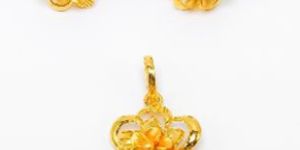 22KT New Design Gold Pendant Set Plain