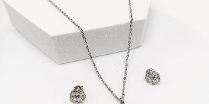 92.5 New Design Silver Chain Pendant Set