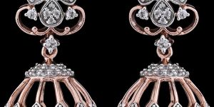 18k Gold Contemporary Diamond Cluster Stud Earrings