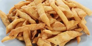 Crunchy Namak Para