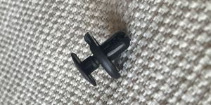 Revert Push Car Clip