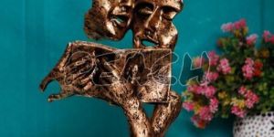 Polyresin Love Couple Statue for Decoration