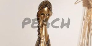 Welcome Lady Resin Statue