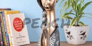 Welcome Silver Lady Statue