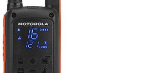 Motorola T82 License Free Walkie Talkie