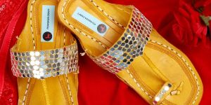 ladies leather kolhapuri mirror flat