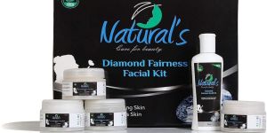 Naturals Care for Beauty Diamond Fairness Facial Kit