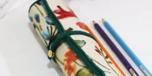 Green Printed Roll -up Pencil Case