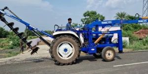 7 Hydraluic Cylinder Pole Erection Machine